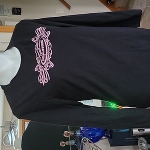 Ivory outfitters black long sleeve t shirt. large.